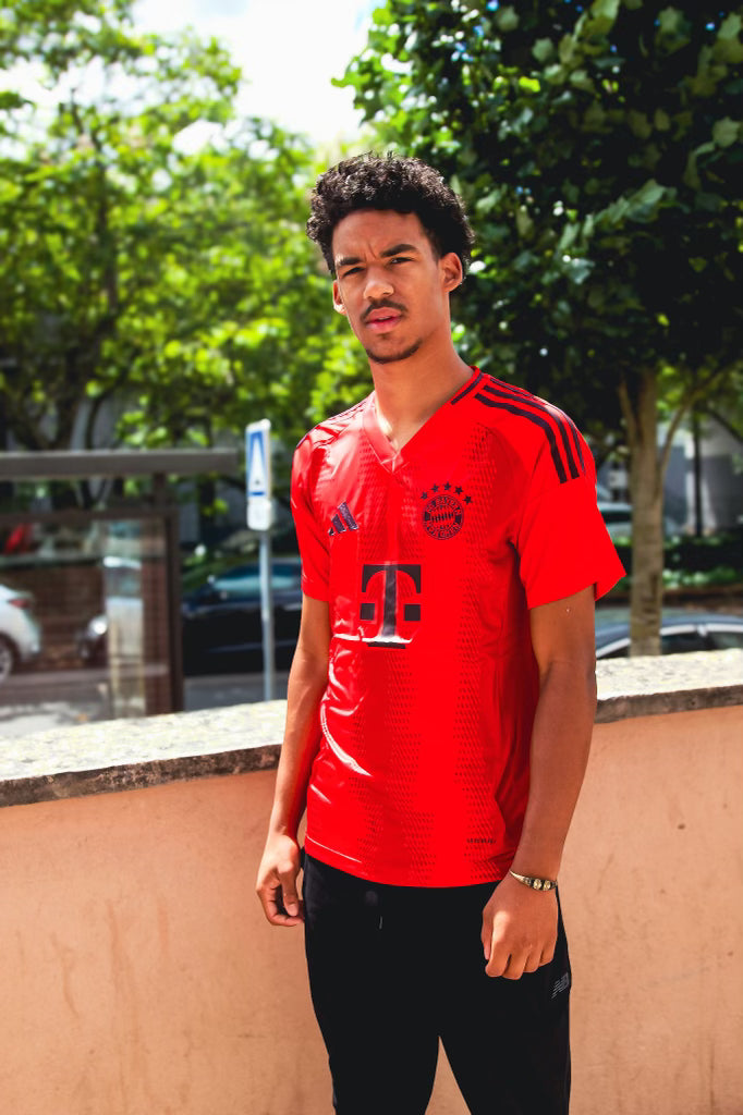 BAYERN 2024-2025