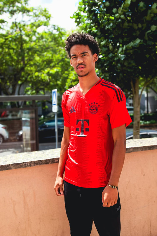 BAYERN 2024-2025
