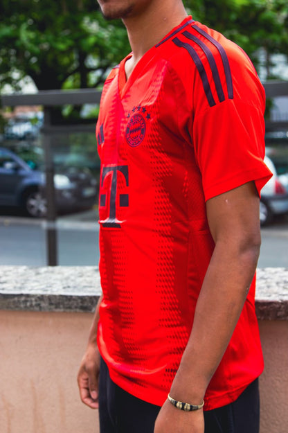 BAYERN 2024-2025